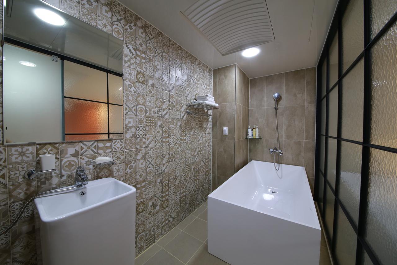 סוואן Hotel Flex מראה חיצוני תמונה